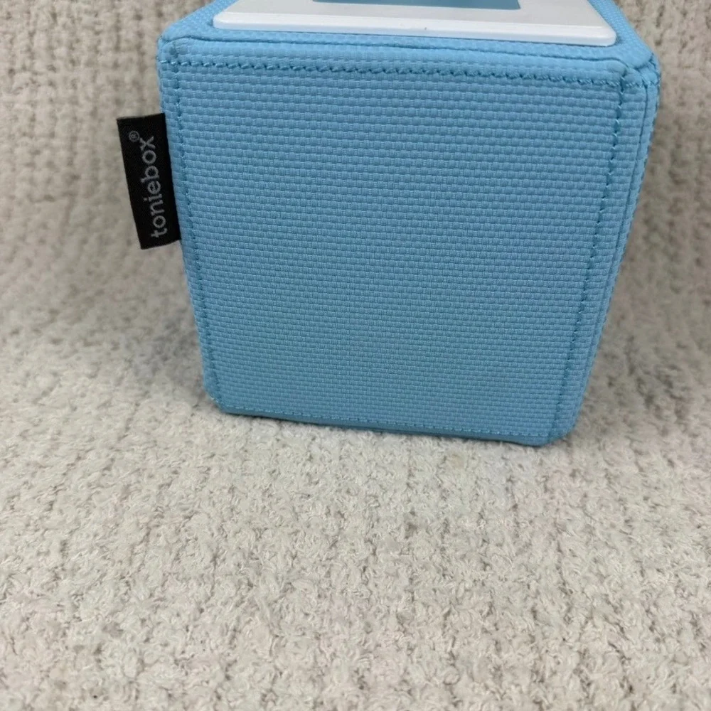 Tonies Toniebox Light Blue Digital Audio Player Box Only Parts or Repair No Cord